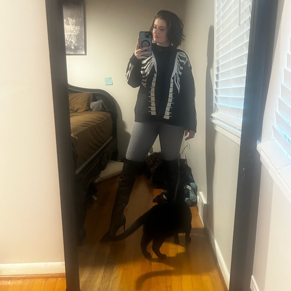 Meet your Posher, Melissa - Picture 3 of 7